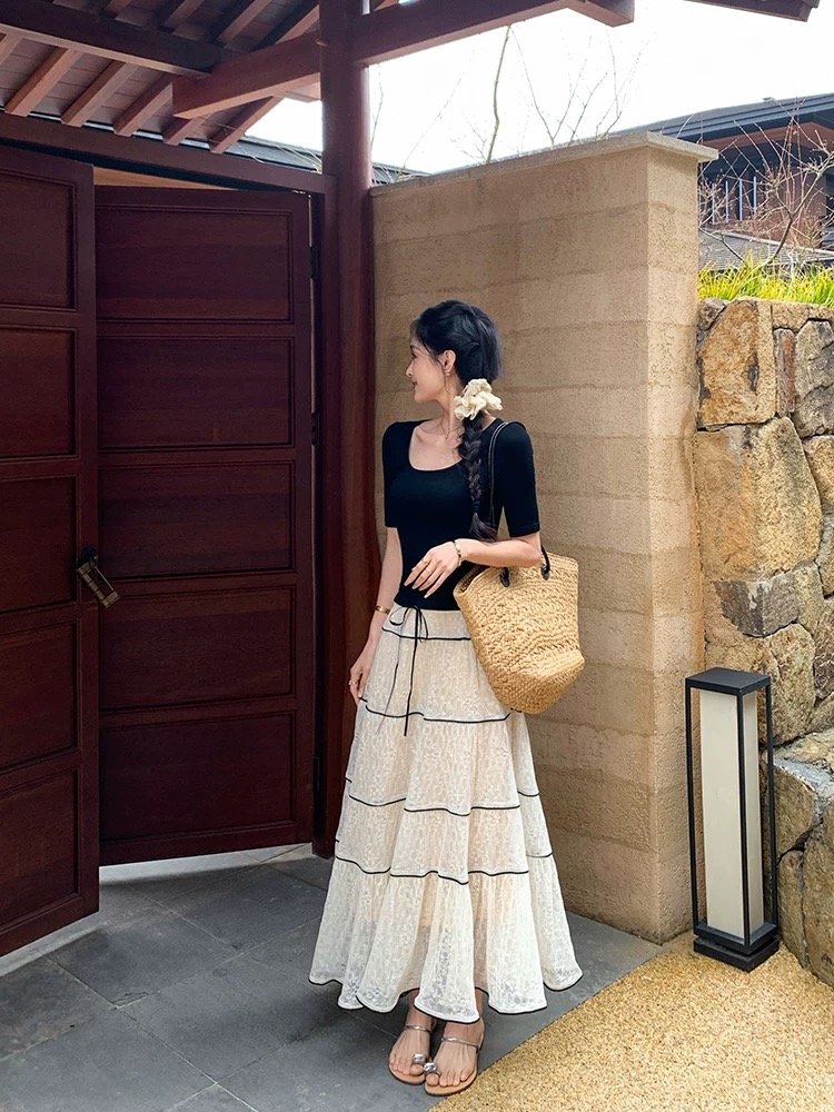 LINYANER 黑色U领半袖T恤配蕾丝半身裙女夏气质修身显瘦两件套装