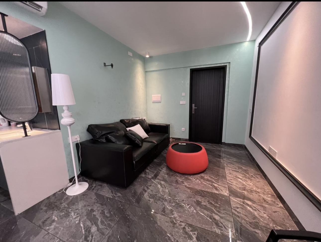 巨幕投影 一房一厅 安静干净 欢迎您来